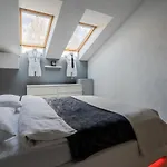 Apartament Grey House *